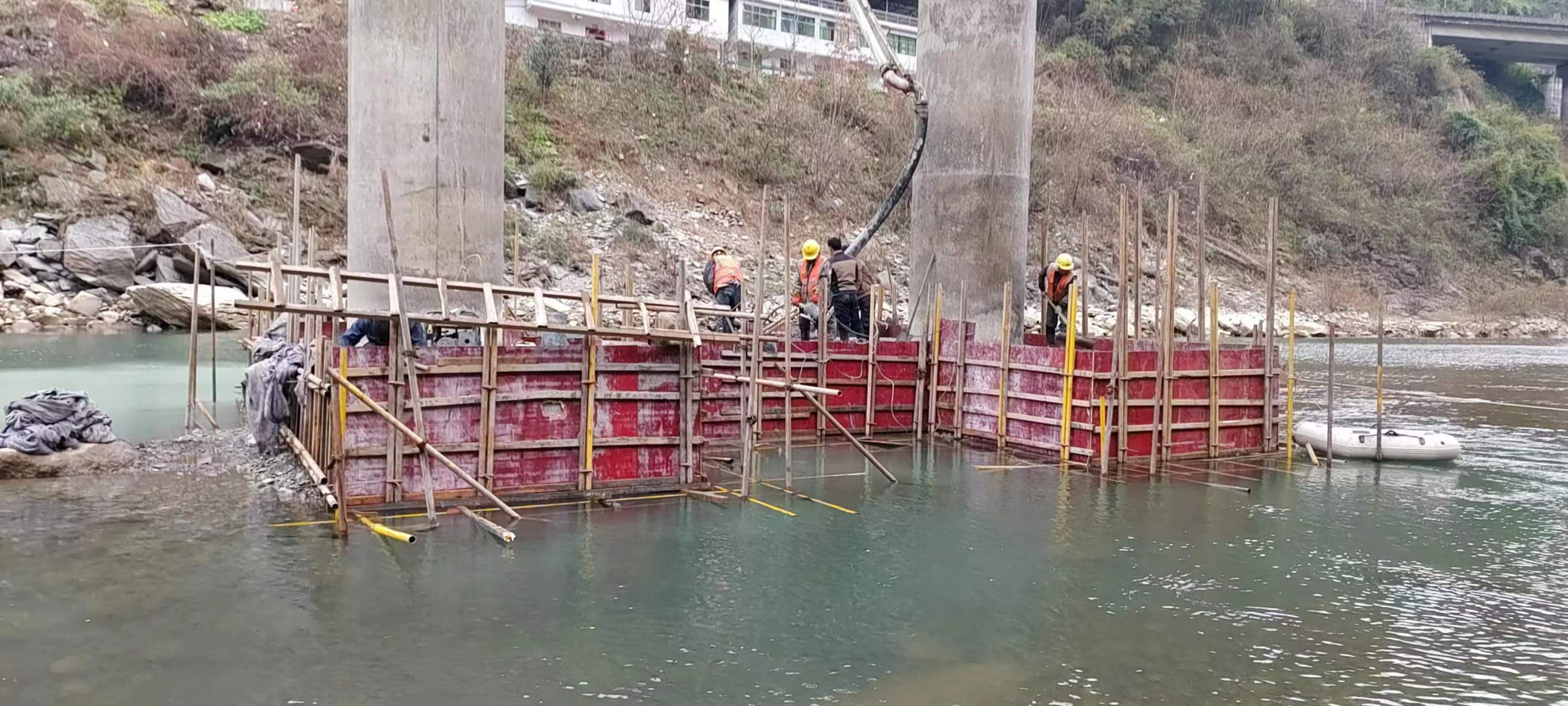 洛阳水利工程施工中堤坝渗漏原因以及防渗加固技术